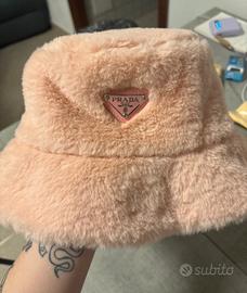 cappello prada rosa