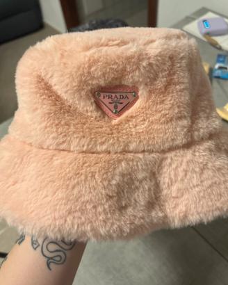 cappello prada rosa