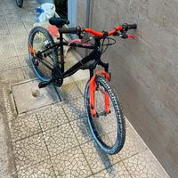 Bicicletta Rockrider 500