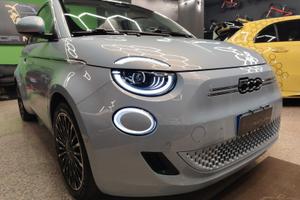 Fiat 500e Cabrio 42 kWh La Prima