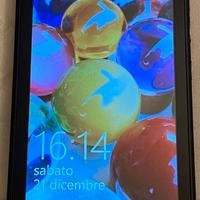 Smartphone Microsoft Lumia 435 con scatola