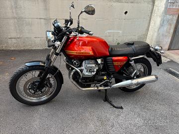Moto guzzi v7