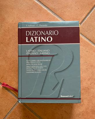 Dizionario Latino