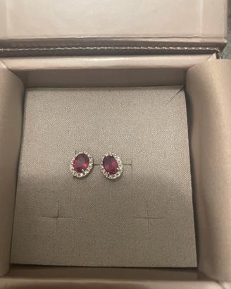 Orecchini in oro con rubino e diamanti
