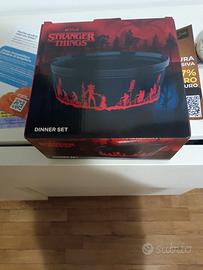 dinner set stranger things 