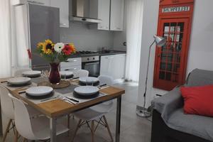 Trilocale x Giugno e Luglio: spazio e doppio bagno