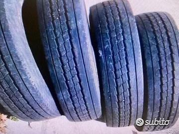 4 gomme usate 265 70 19.5 kumo