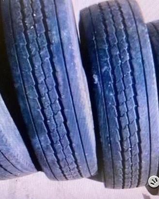 4 gomme usate 265 70 19.5 kumo