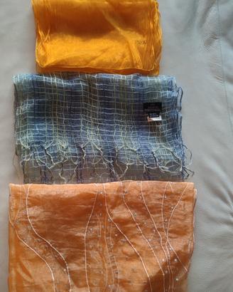 Tre sciarpe/ stole