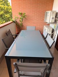 Tavolo da esterno e 6 sedie nuovi!!