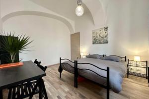 Trilocale via Caraglio 20, Centro Storico, Cuneo