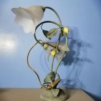 Lampada da tavolo in ferro battuto