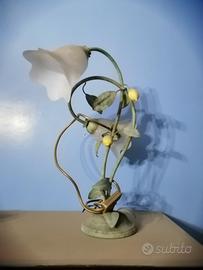Lampada da tavolo in ferro battuto