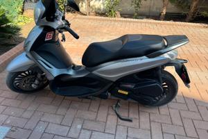 Beverly 300s ABS ASR