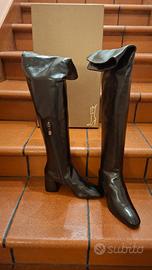 Stivali alti da donna in vera pelle nera