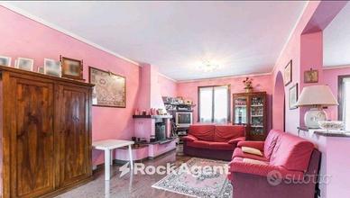 MARANELLO (MO) VILLA CON 150MQ EDIFICABILI E GIARD