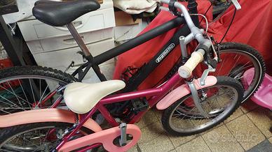Biciclette bimbo e ragazzo