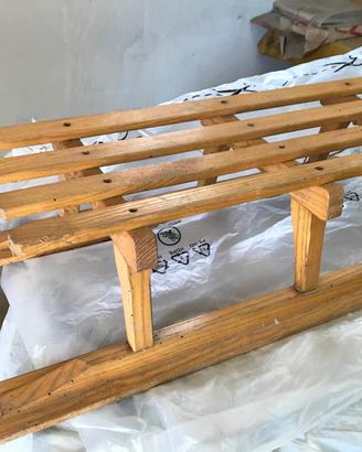 slittino in legno da neve