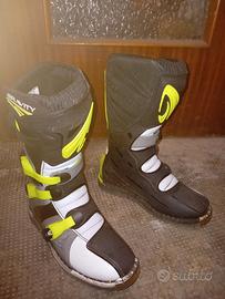 Scarponi moto n°39 usati 1 volta