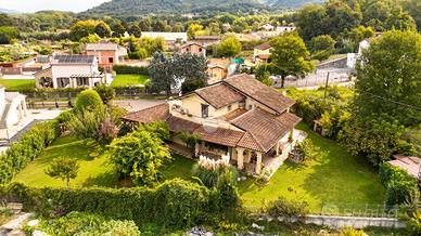 VILLA SINGOLA A VILLANOVA D'ALBENGA