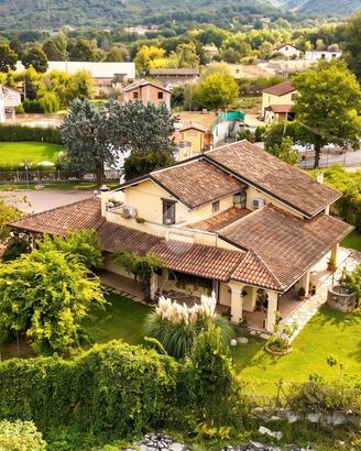 VILLA SINGOLA A VILLANOVA D'ALBENGA