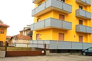 Box con videosorveglianza cancello elettrico