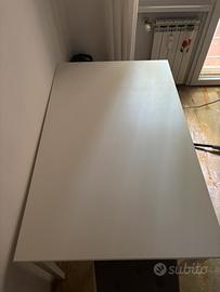 Tavolo e sedie IKEA