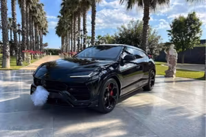 LAMBORGHINI URUS PER EVENTI.