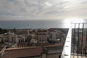 Monolocali su tre livelli ristrutturati