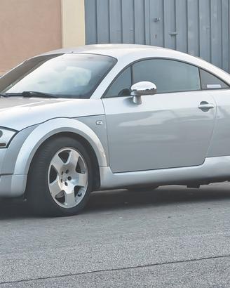 Rara, unica e pari al nuovo Audi TT 8n Quattro!