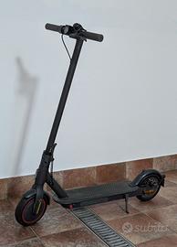 Monopattino Elettrico Xiaomi Mi Pro 2 – Come nuovo