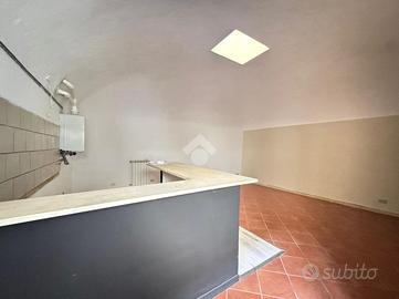 2 LOCALI A VERCELLI