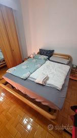 Letto matrimoniale in legno