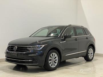 Volkswagen Tiguan 2.0 tdi scr 150cv life dsg