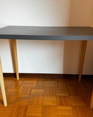 Scrivania IKEA moderna