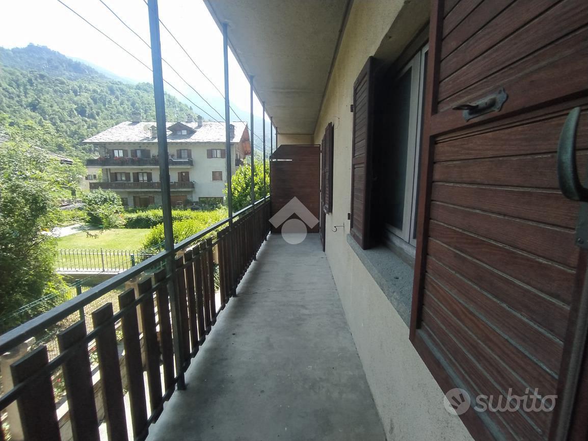 5 LOCALI A ARVIER - Vista 4