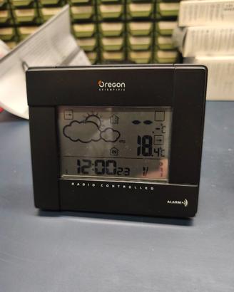 Orologio sveglia con temperatura int. ed esterna