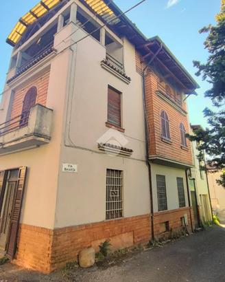 CASA INDIPENDENTE A CERRETO GRUE