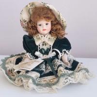 Bambola di porcellana da collezione