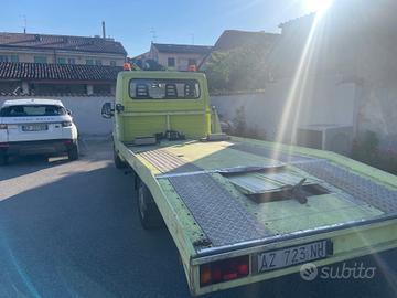 Carro attrezzi soccorso stradale