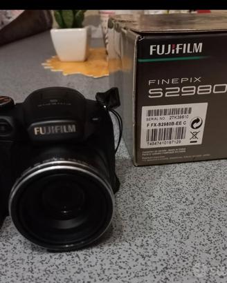 Fujifilm S2980 macchina fotografica