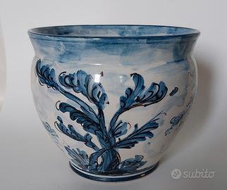 Vaso in ceramica di Albisola manif. G.M.