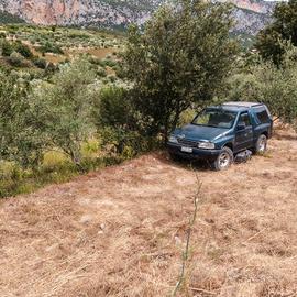 Opel Frontera 