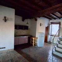 Appartamento biliv. indipendente centro Capranica