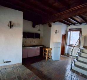 Appartamento biliv. indipendente centro Capranica