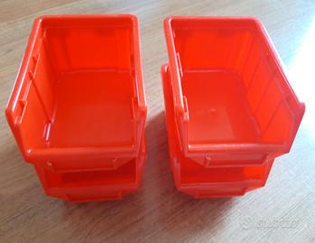 Contenitori piccoli a bocca di lupo, sovrapponibil