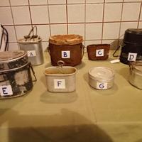 gavette e contenitori militari