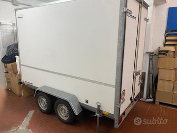 Rimorchio 5 metri 2700 Kg