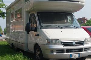 Camper Mansardato 7 posti