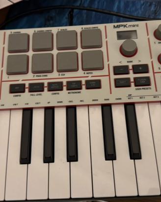 Akay mpk mini iv